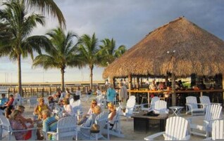 4 habitaciones y escritorio 