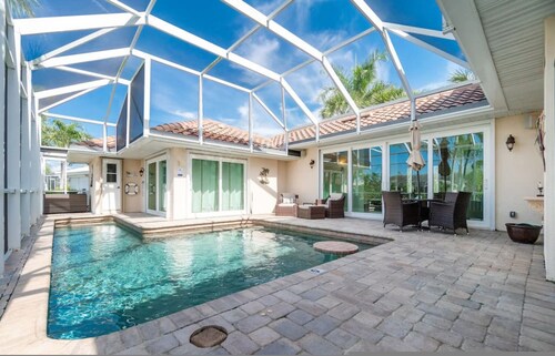 V Hibiscus Free Heated Pool Dock Bikes Kayaks Fishing Gear-walk to Fishermen s Village