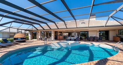Tropical-waterfront Htd Pool-spa-dock-kayaks-bikes
