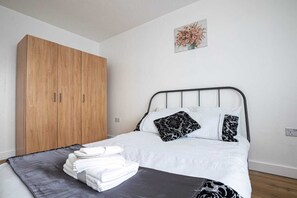 2 Schlafzimmer, Bügeleisen/Bügelbrett, WLAN, Bettwäsche