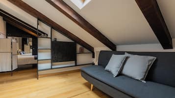 Classic Apartment | Living area