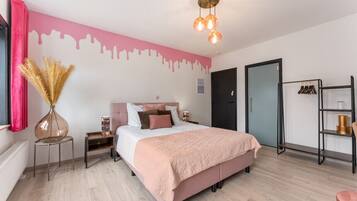 1 slaapkamer, een bureau, gratis wifi, beddengoed