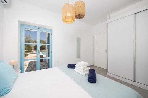 Villa Kalathos Dream White