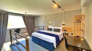 1 chambre, bureau, fer et planche à repasser, Wi-Fi gratuit