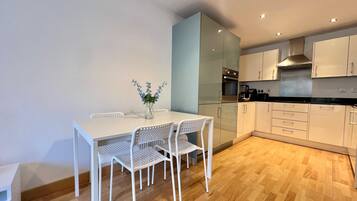 Apartment | Dining