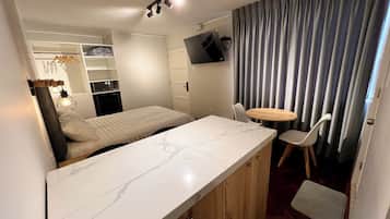 1 chambre, bureau, Wi-Fi gratuit, draps fournis