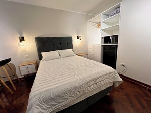1 Schlafzimmer, Schreibtisch, kostenloses WLAN, Bettwäsche