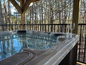 Tina de hidromasaje al aire libre