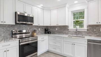 Microwave, oven, toaster