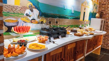 Desayuno buffet incluido todos los días