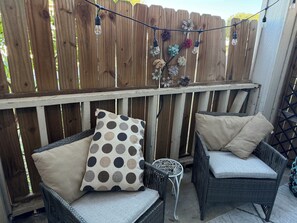 Property grounds - Sarge's Mojo Dojo Casa House (College Station)