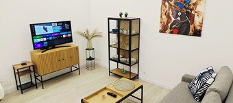 Vittorio Square Apartments Deluxe