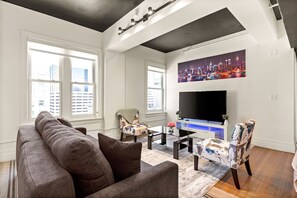 TV