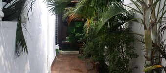 Hotel Diego & Suites