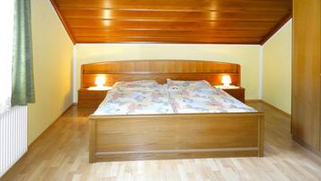 3 bedrooms, individually furnished, bed sheets