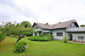 Exterior - Apartment in St. Kanzian am Klopeler See for Hikers (Sankt Kanzian am Klopeiner See)