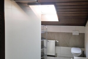 Appartamento Classic, 3 camere da letto | Bagno | Vasca