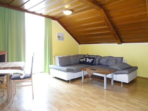 Appartement Confort, 2 chambres | Salle de séjour