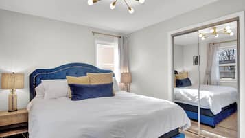 2 makuuhuonetta, silitysrauta/-lauta, vauvan matkasänky, Wi-Fi