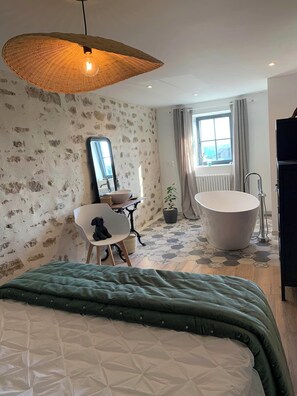 3 chambres, bureau, fer et planche à repasser, Wi-Fi gratuit