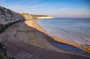 Beach - Apt 2, 15 Eastern Esplanade (Broadstairs)