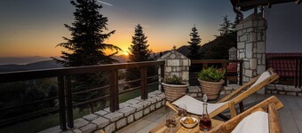 Sky Shades Villa in Arachova