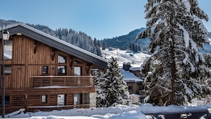 Unclassified image, 2 of 29, button - Wifi, 200m from ski slopes, 4th floor, balcony, fireplace or stove, parking, tv, 82m², Les Gets (Les Gets)