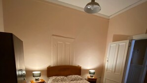 Deluxe Double or Twin Room, Refrigerator | Down comforters, WiFi (free), bed sheets - Residencial Chañarcillo (Copiapó)
