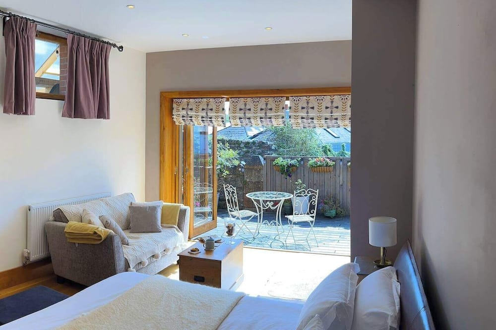 Old Chapel of Ermington - Converted Vestry - Sheepstor