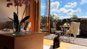 House | Outdoor dining