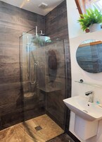 House | Bathroom