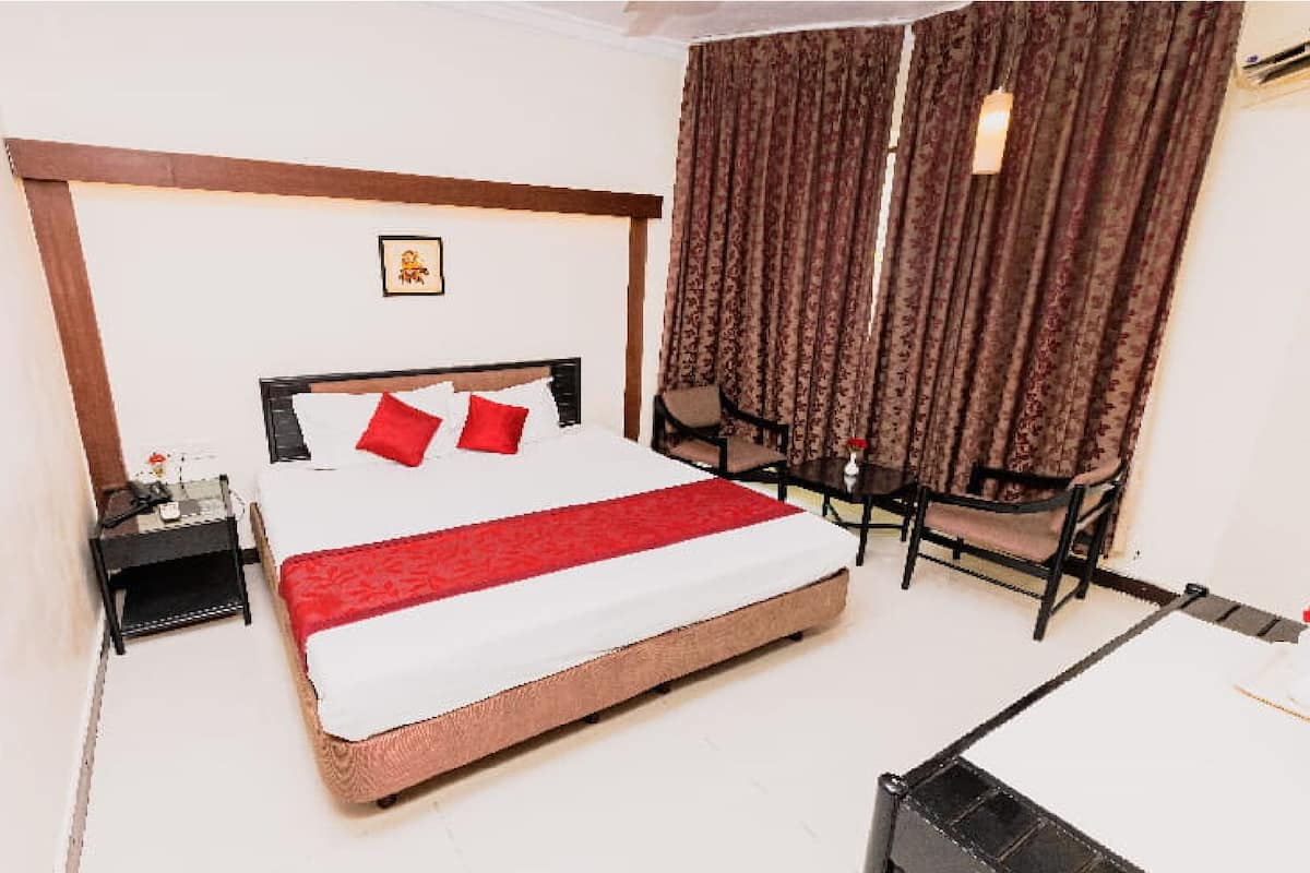 Deluxe Double Room, City View