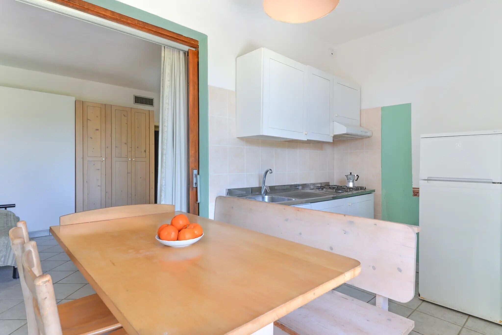 Basic Apartment | Private kitchen