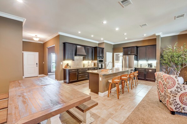 Fridge, microwave, stovetop, dishwasher - 11 Mi to Dtwn: Lubbock Home w/ Patio, Grill & Yard (Lubbock)