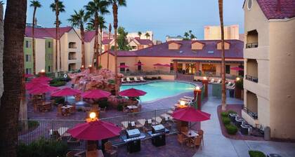 Desert Club Resort offers the best of both Vegas experiences.