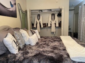 1 室のベッドルーム、アイロン / アイロン台、WiFi、ベッドシーツ