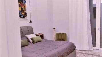 Dobbeltrom – classic, balkong, hageutsikt