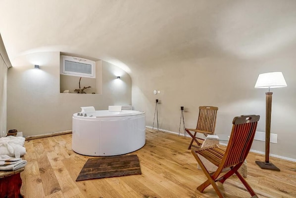 Comfort Double Room | Spa - PALAZZO TESTA - LOCAZIONE TURISTICA  (Florence)