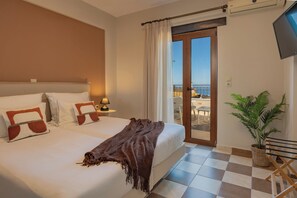 4 bedrooms, in-room safe, iron/ironing board, free WiFi