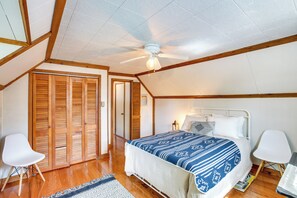 4 bedrooms, iron/ironing board, WiFi
