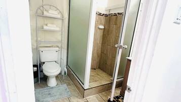 淋浴设施、吹风机