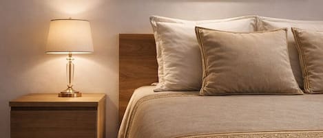 Comfort Double Room | Hypo-allergenic bedding available, minibar, desk, WiFi (free)