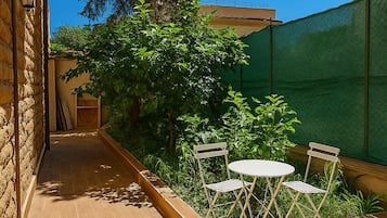 Junior Room | Terrace/patio