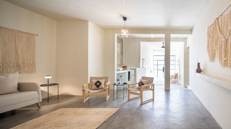 Casa Lumos - Minimalist Comfort Suites in Centro Historico