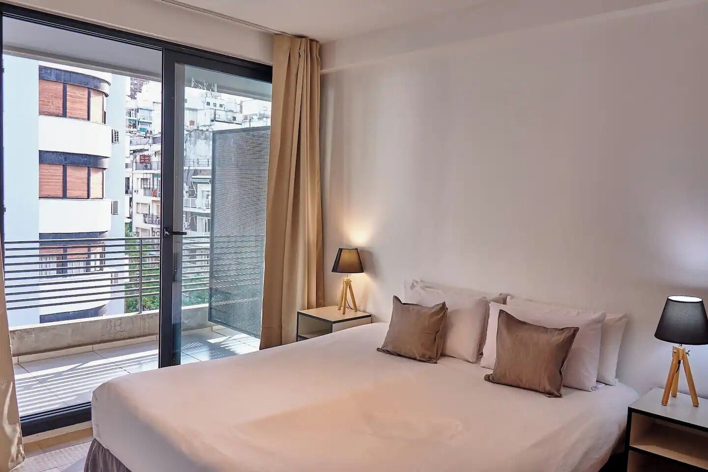 1 bedroom, desk, iron/ironing board, WiFi