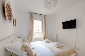 2 bedrooms, iron/ironing board, Internet, bed sheets