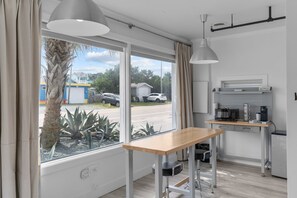 Interior - Guest House Topsail - King Suite in hotel on Topsail Beach, North Carolina (Topsail Beach)