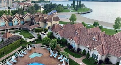 Sunset Waterfront Resort 4. Luxury Lakeside, Lakeview 2 bed/2 bath Kelowna Condo