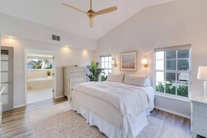 3 Schlafzimmer, Bügeleisen/Bügelbrett, Bettwäsche