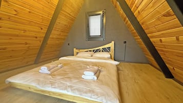 Deluxe Bungalow | 2 bedrooms, premium bedding, minibar, desk